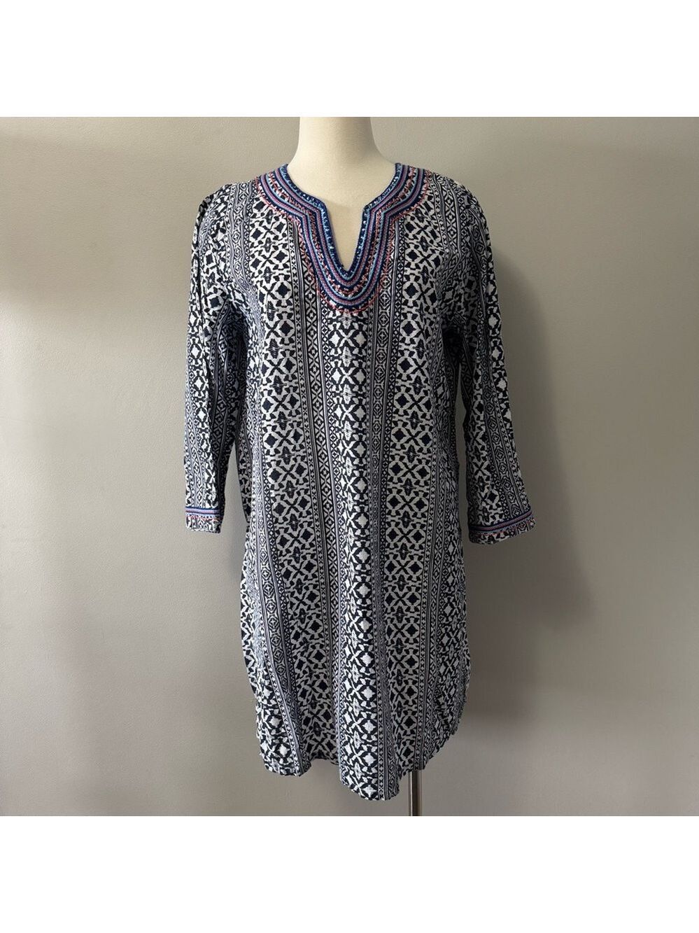 Tommy Bahama Navy and White Patterned Coverup Large